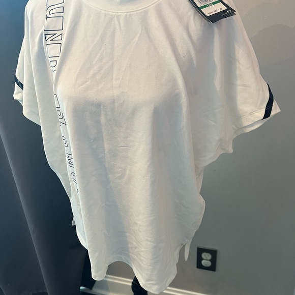 Under Armour Women's Lighter Longer Short Sleeve Large NWT - Picture 5 of 8